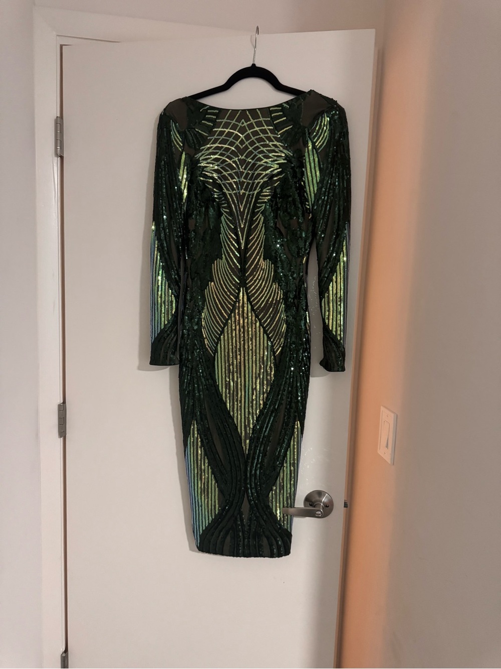 Dress The Population Green Sequin Long Sleeve Bodycon Dress